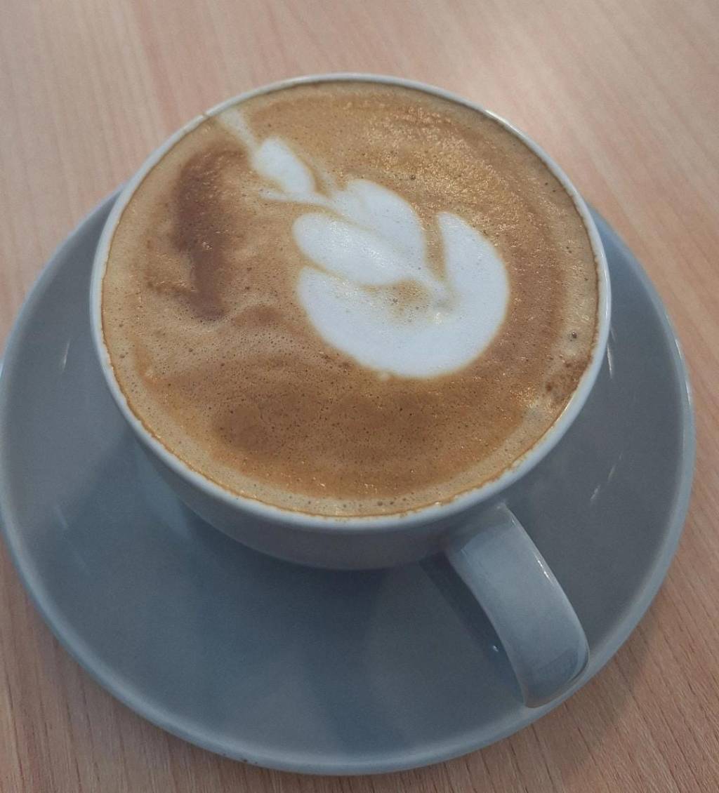 Satu Paragraf Dibayar Segelas&nbsp;Kopi